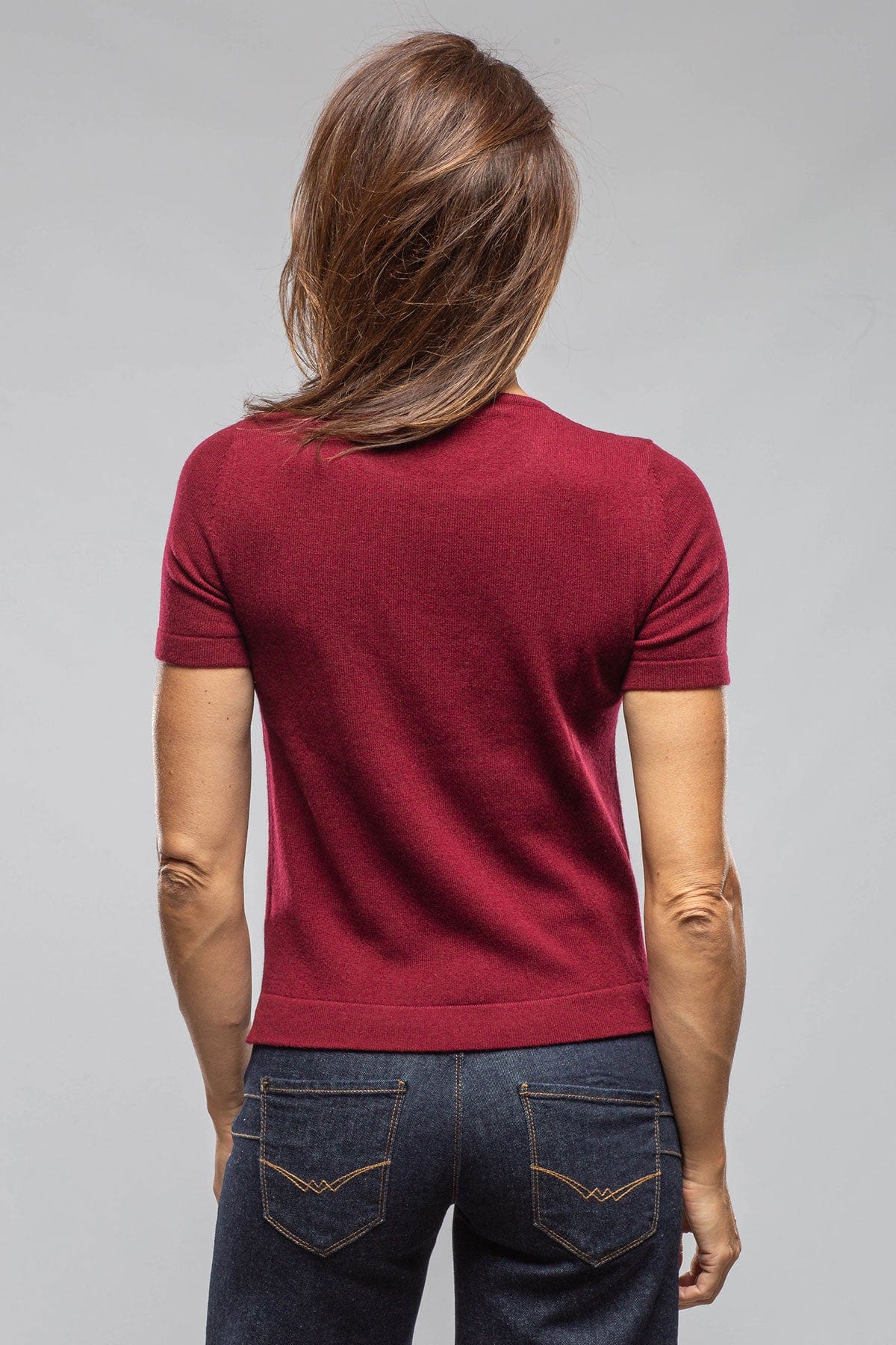 Willa S/S Scoop Neck In Wine - AXEL'S