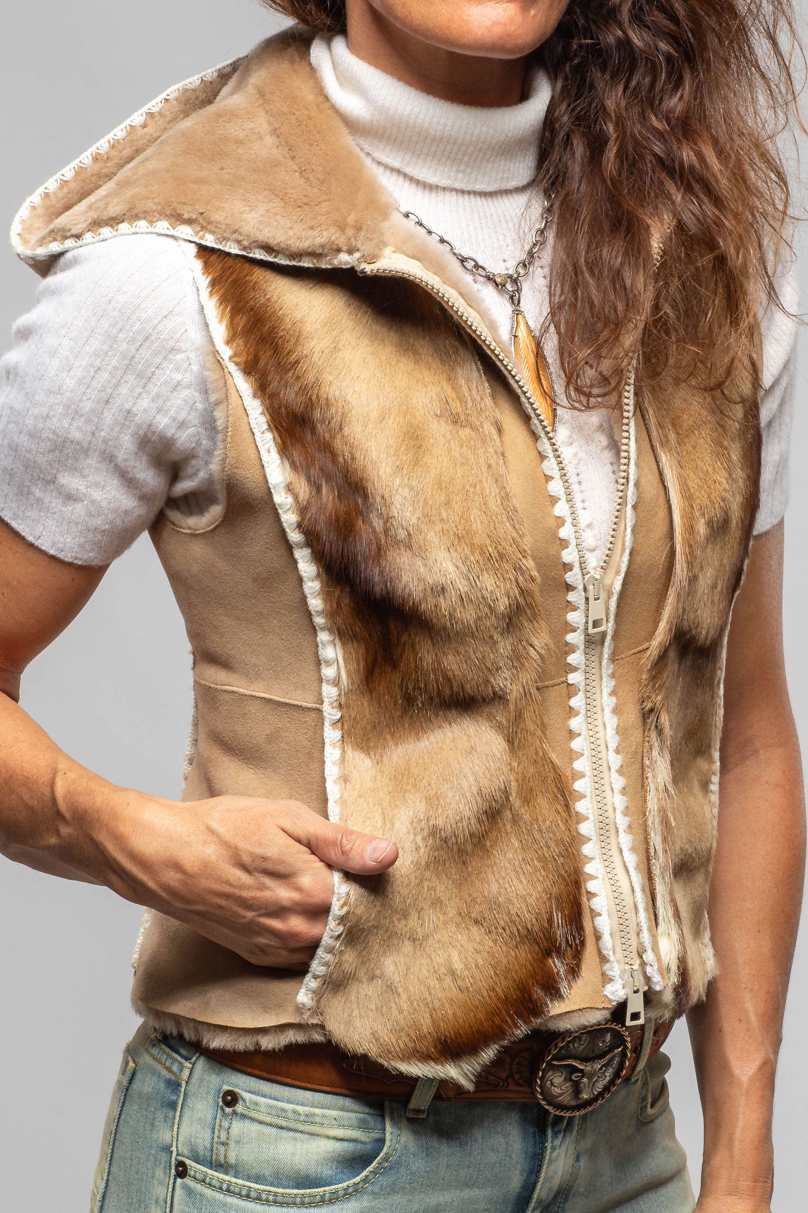 Artico Ista Shearling & Gazelle Hooded Vest Ladies - Outerwear - Shearling