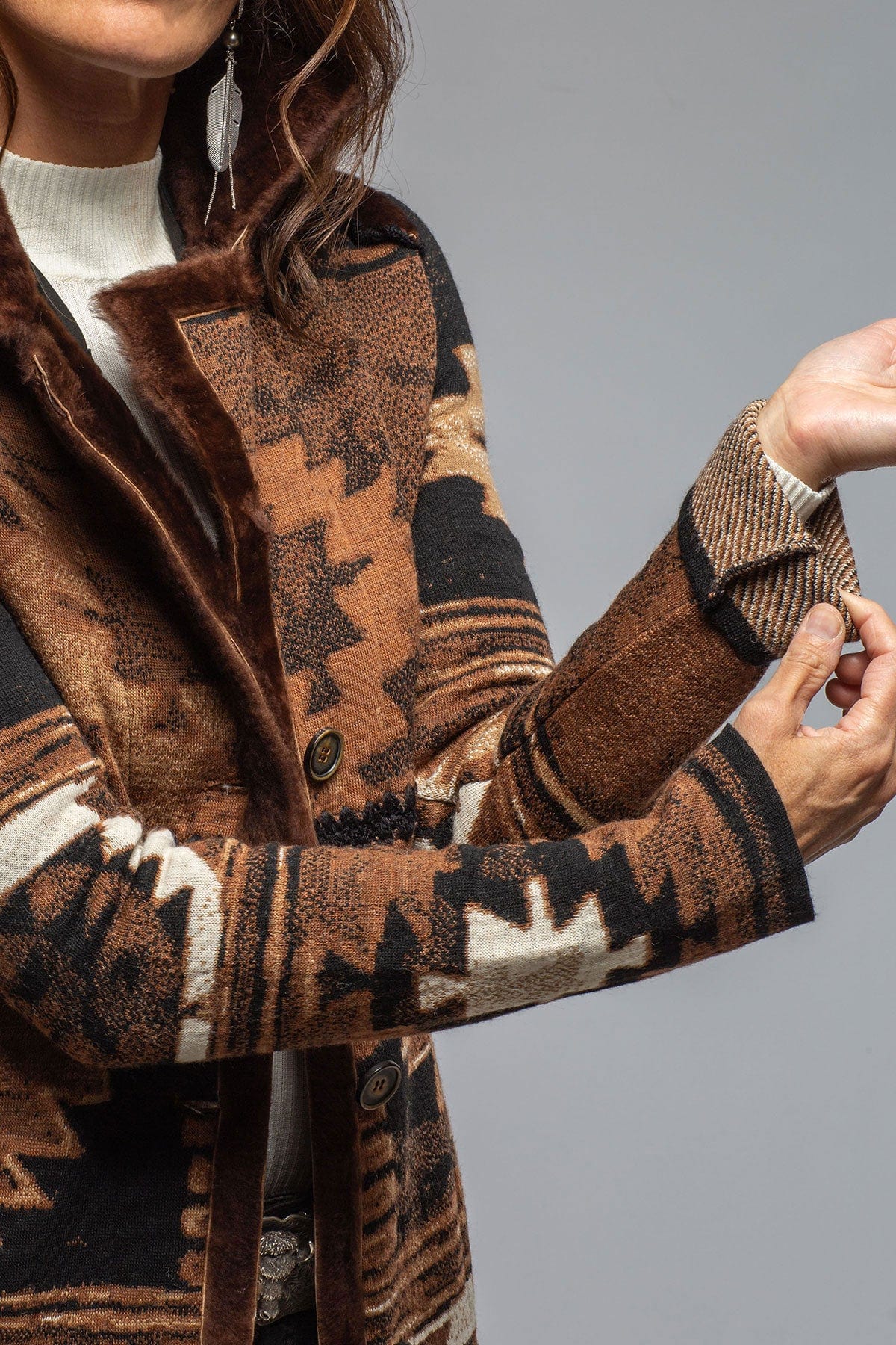 Mesquite Woven & Shearling Coat In Brown - AXEL'S