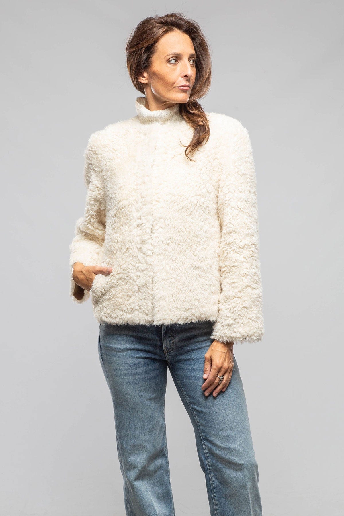 Pinto Reversible Eco Shearling In Honey Cream - AXEL'S
