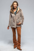 Trentino Reversible Side Snap Shearling In Cappuccino W/ Cognac Details - AXEL'S