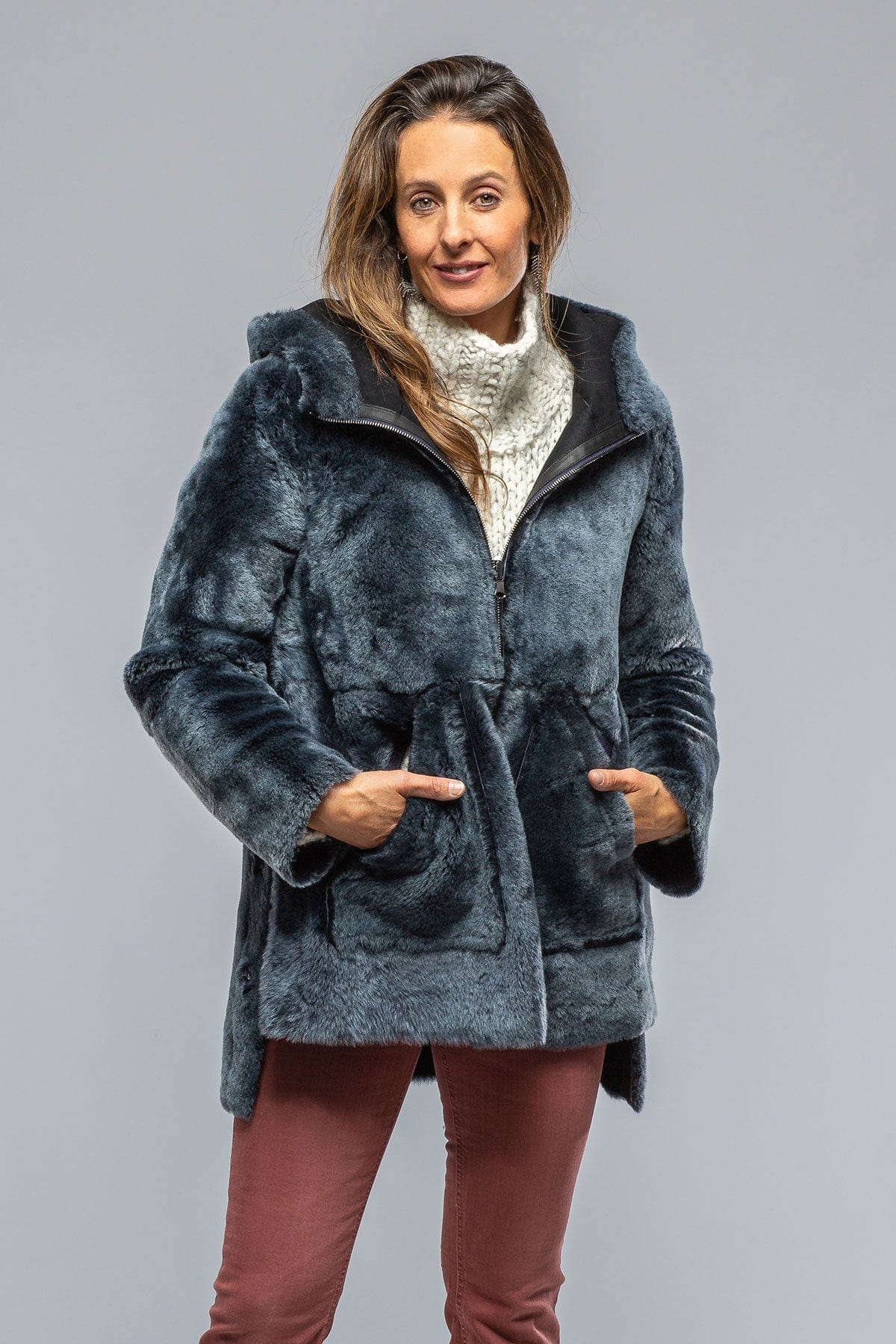 Trentino Reversible Side Snap Shearling In Navy - AXEL'S