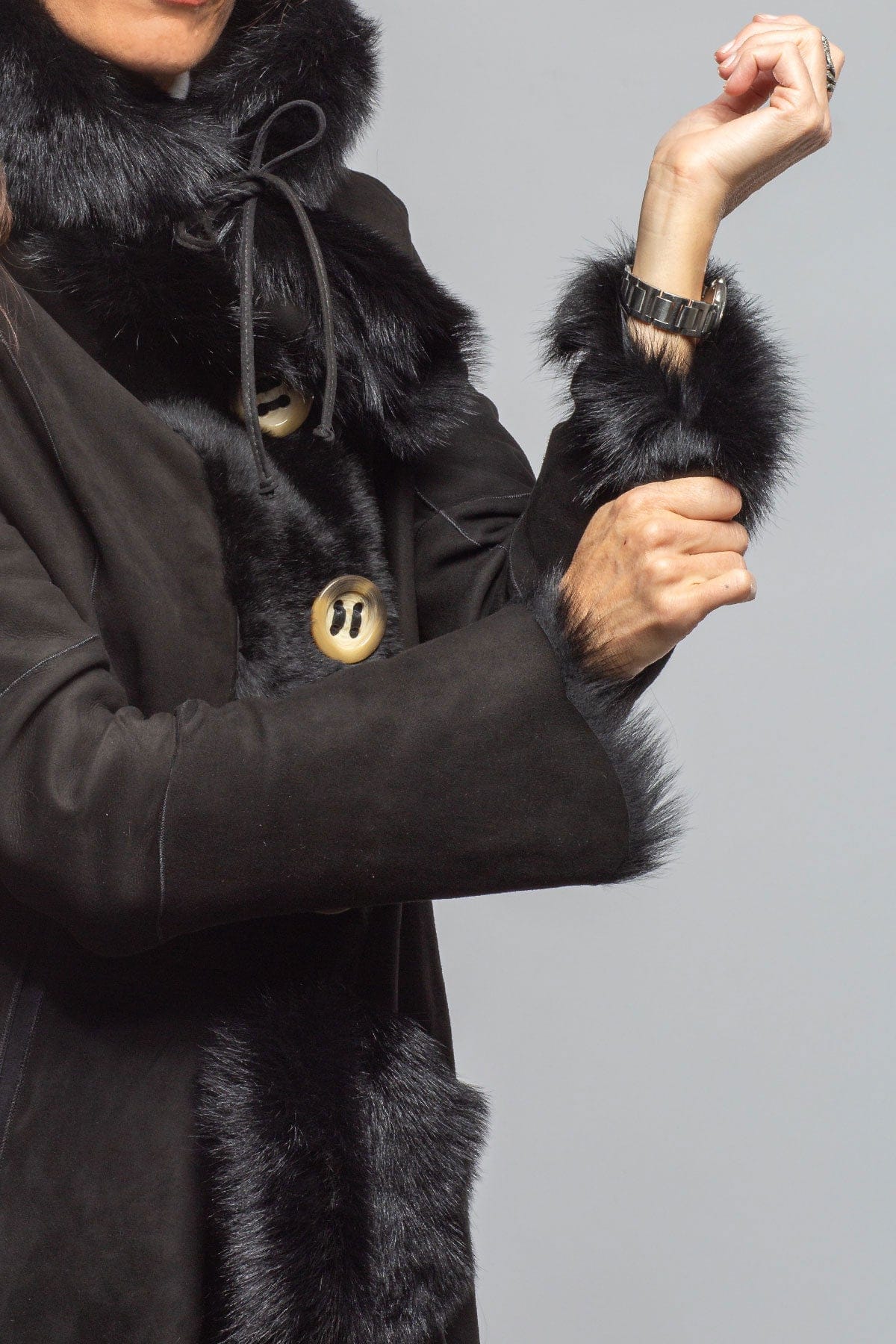 Artico Wild Reversible Long Shearling In Black Ladies - Outerwear - Shearling