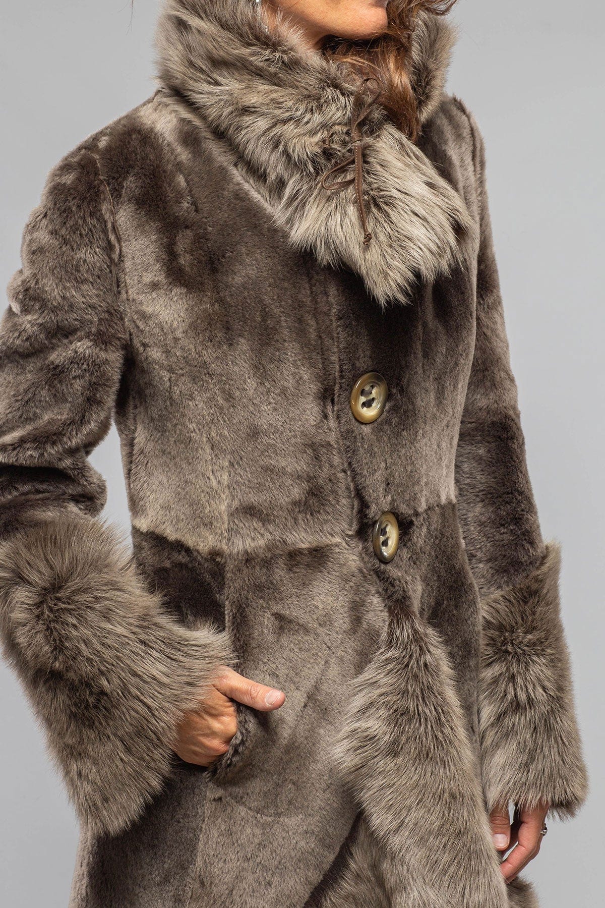 Wild Reversible Shearling In Selva - AXEL'S