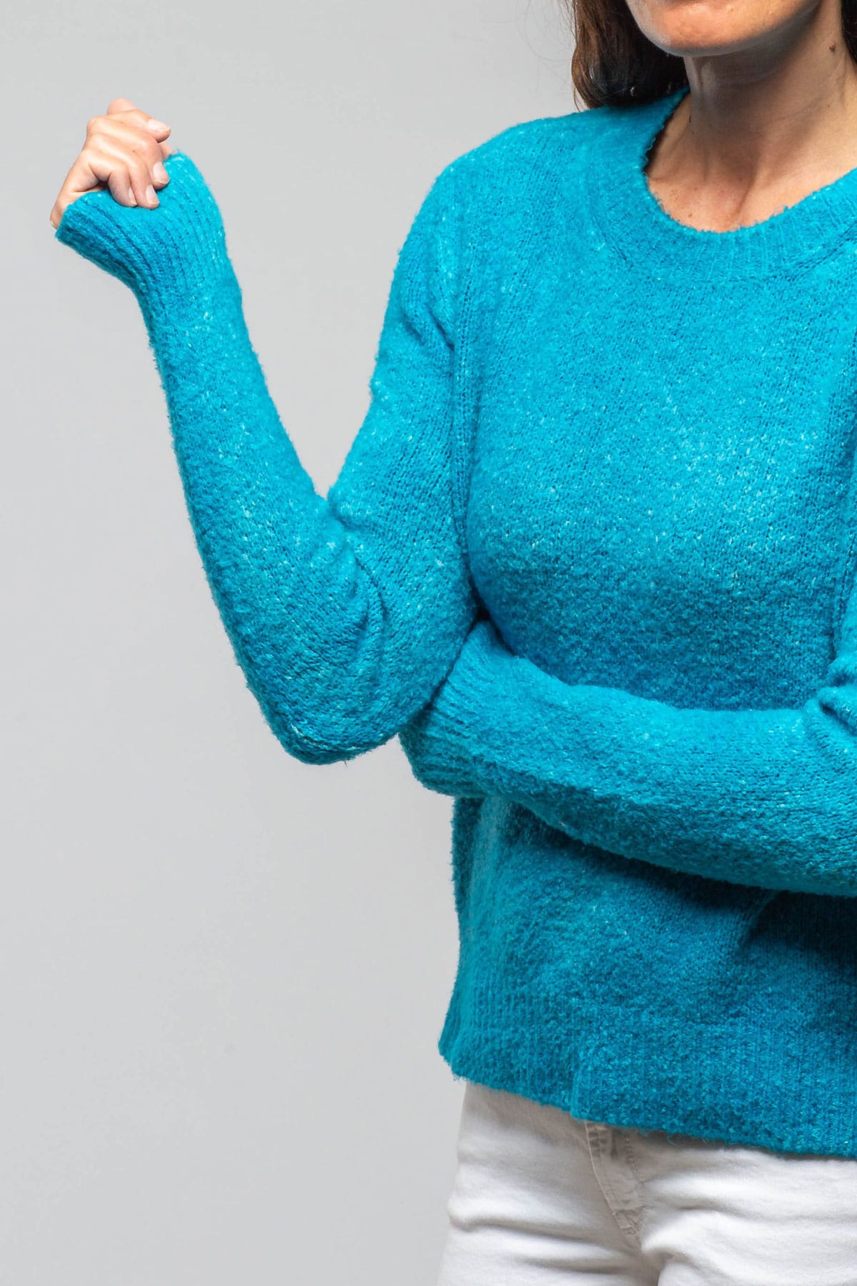 Avant Toi Bari Cropped Crew Neck Sweater In Topaz Ladies - Sweaters