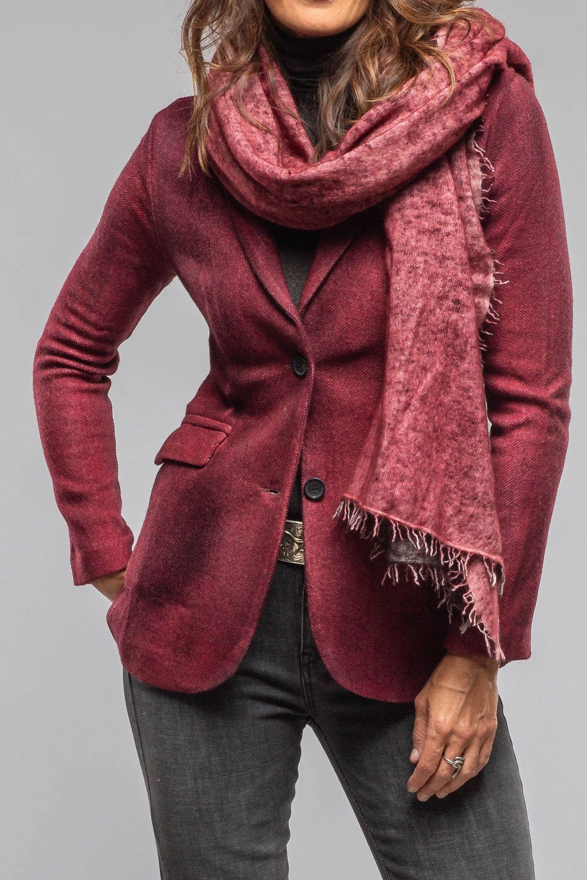 Avant Toi Cantare Cashmere Fringe Scarf In Shaded Wine Ladies - Accessories - Scarves