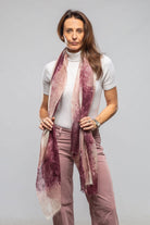 Avant Toi Cloud Effect Light Cashmere With Fringe In Quartz Ladies - Accessories - Scarves