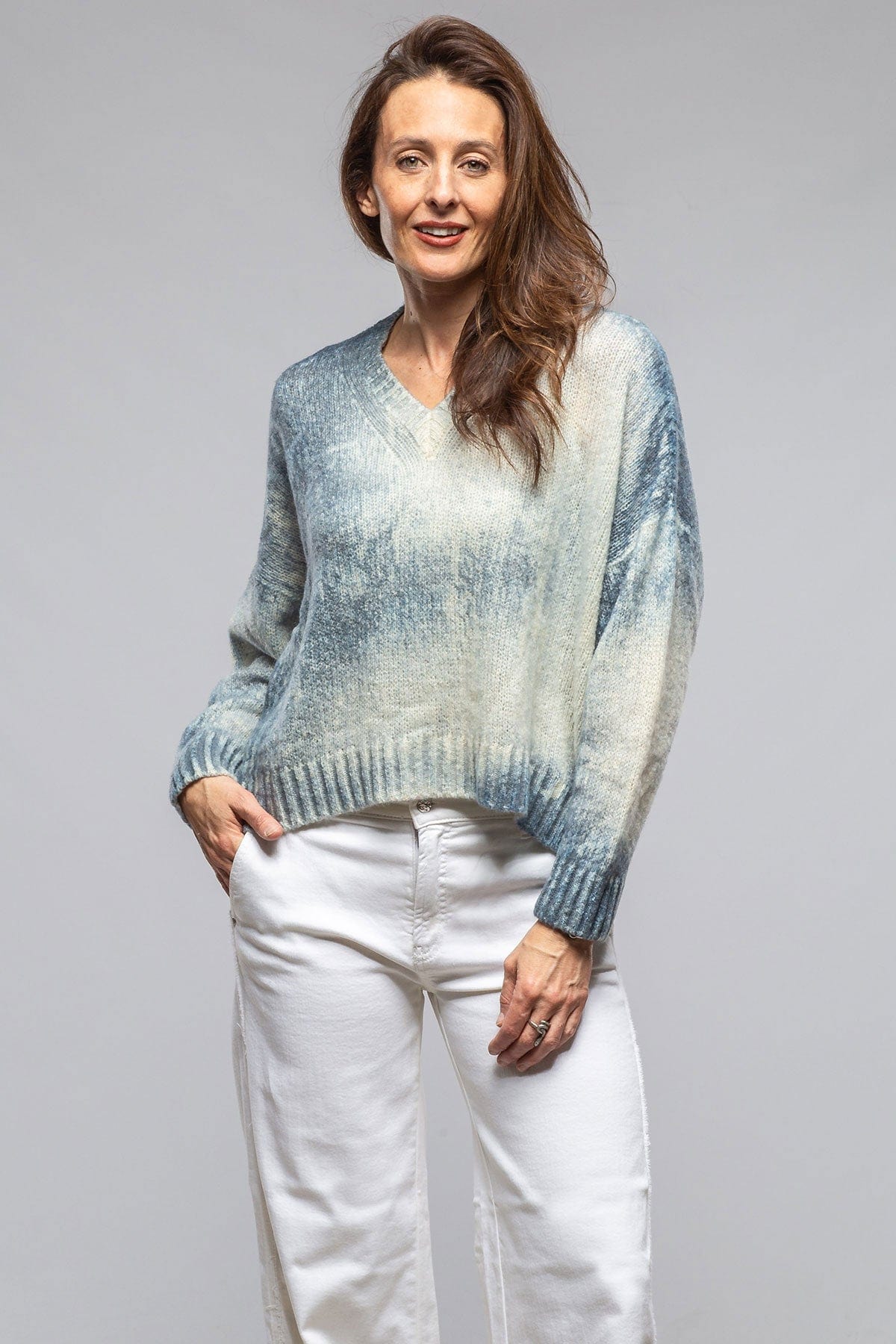 Avant Toi Cloud Oversize V-Neck In Titanium Ladies - Sweaters