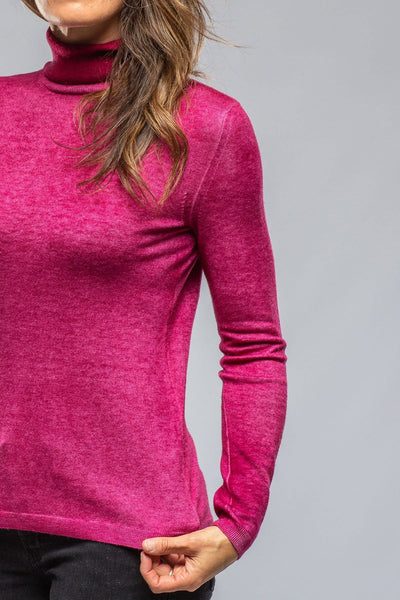 Mora Cashmere T.Neck In Cherry - AXEL'S