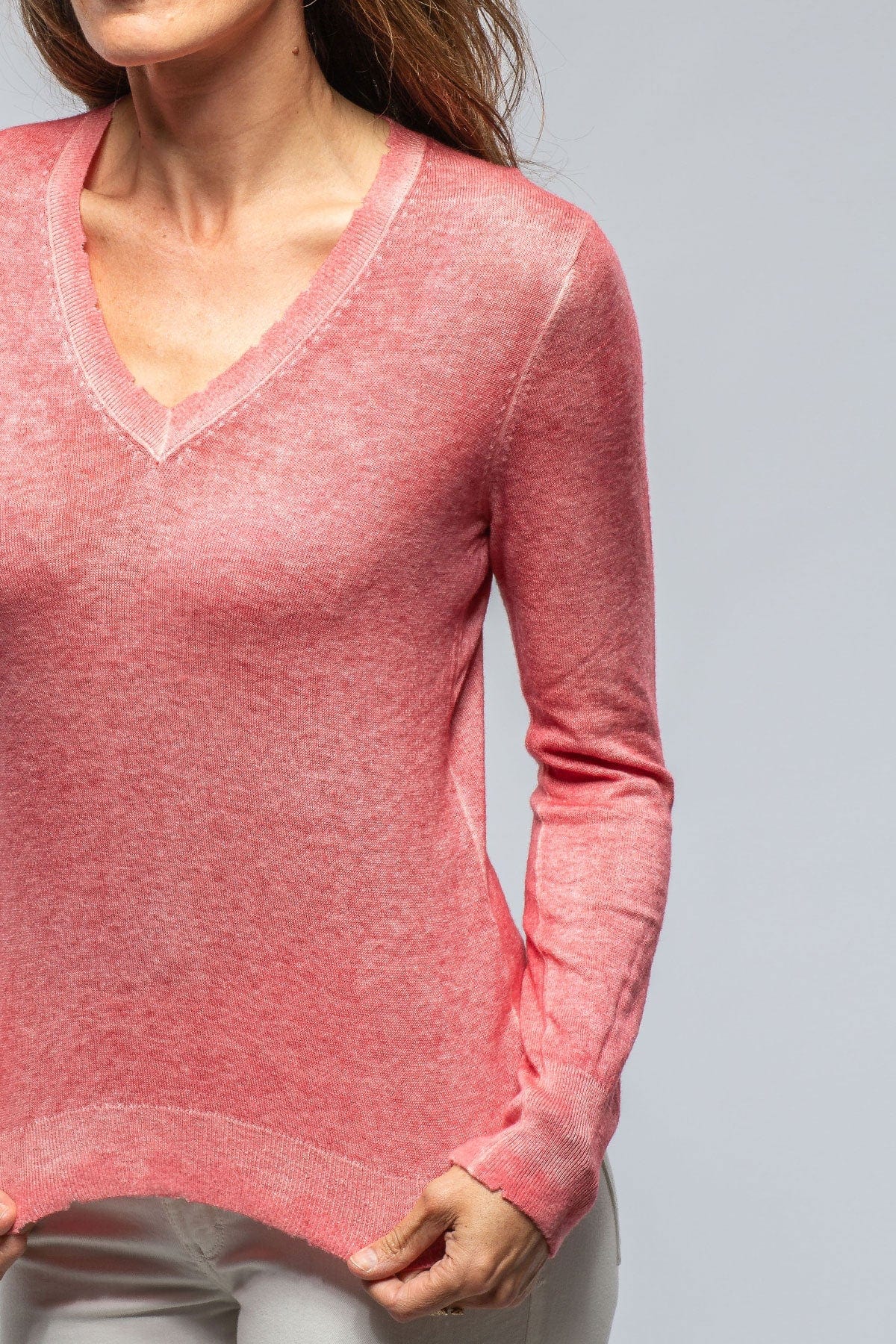 Pari V-Neck Sweater In Persimmons - AXEL'S