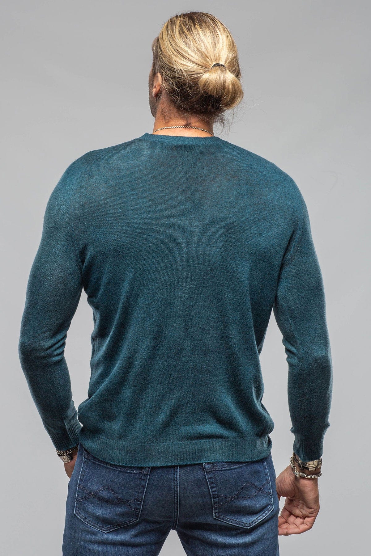 Sundust Cashmere Crew Sweater In Laguna - AXEL'S