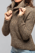 Axel's Country Collection Galway Donegal Knit Sweater In Castoro Ladies - Sweaters