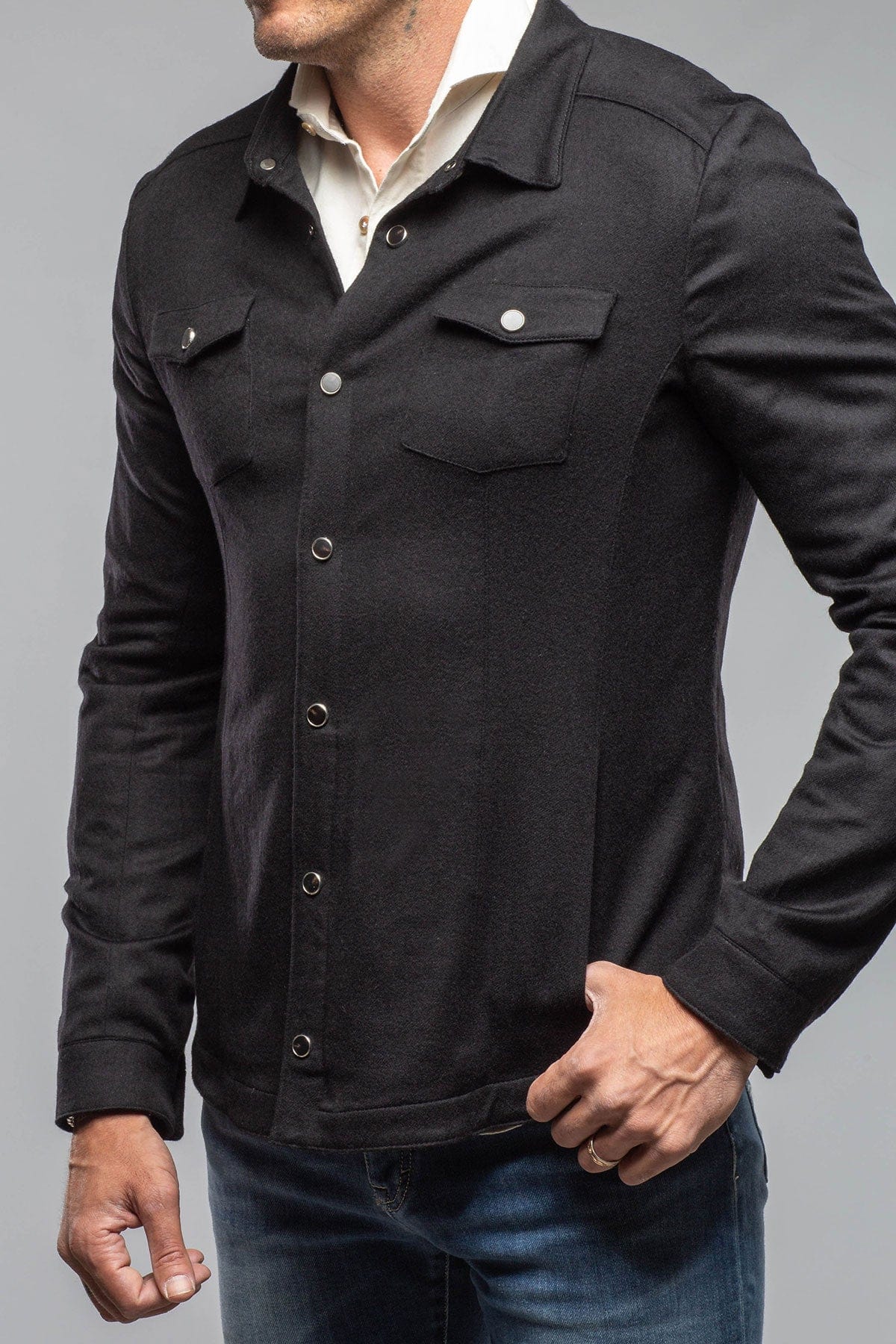 Ashford Lux Cashmere Silk Snap Shirt In Black - AXEL'S