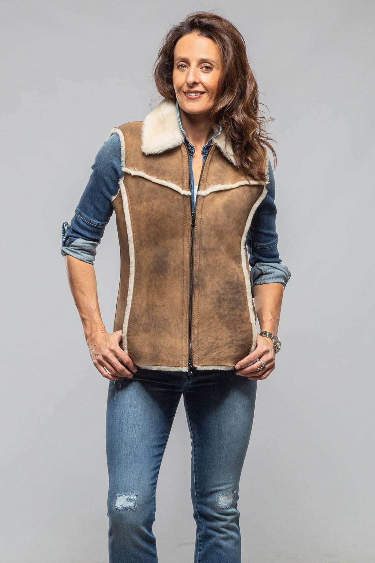 Axel's Florence Collection Brandy Shearling Vest In Vintage Tobacco Ladies - Outerwear - Shearling
