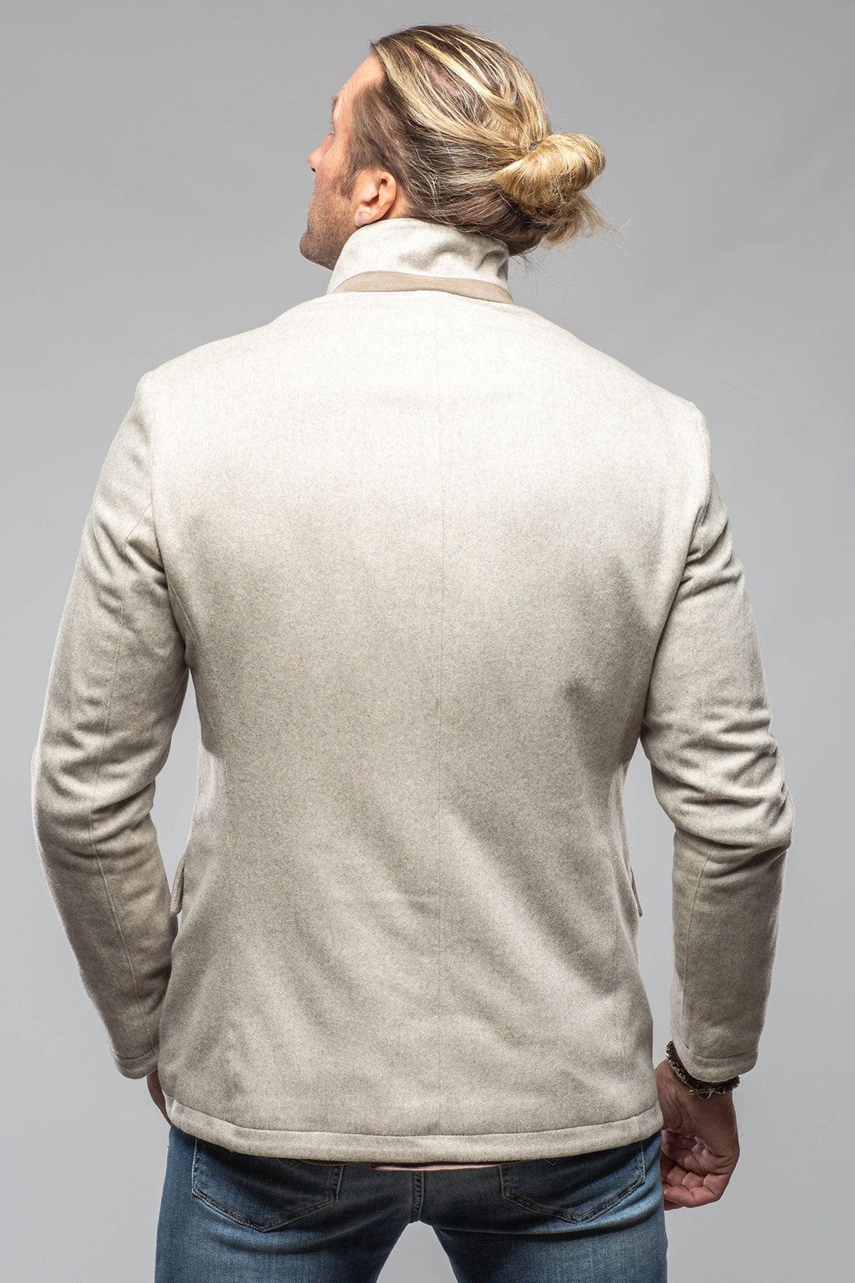 Bridgerton Cashmere Gentleman Jacket In Stone - AXEL'S