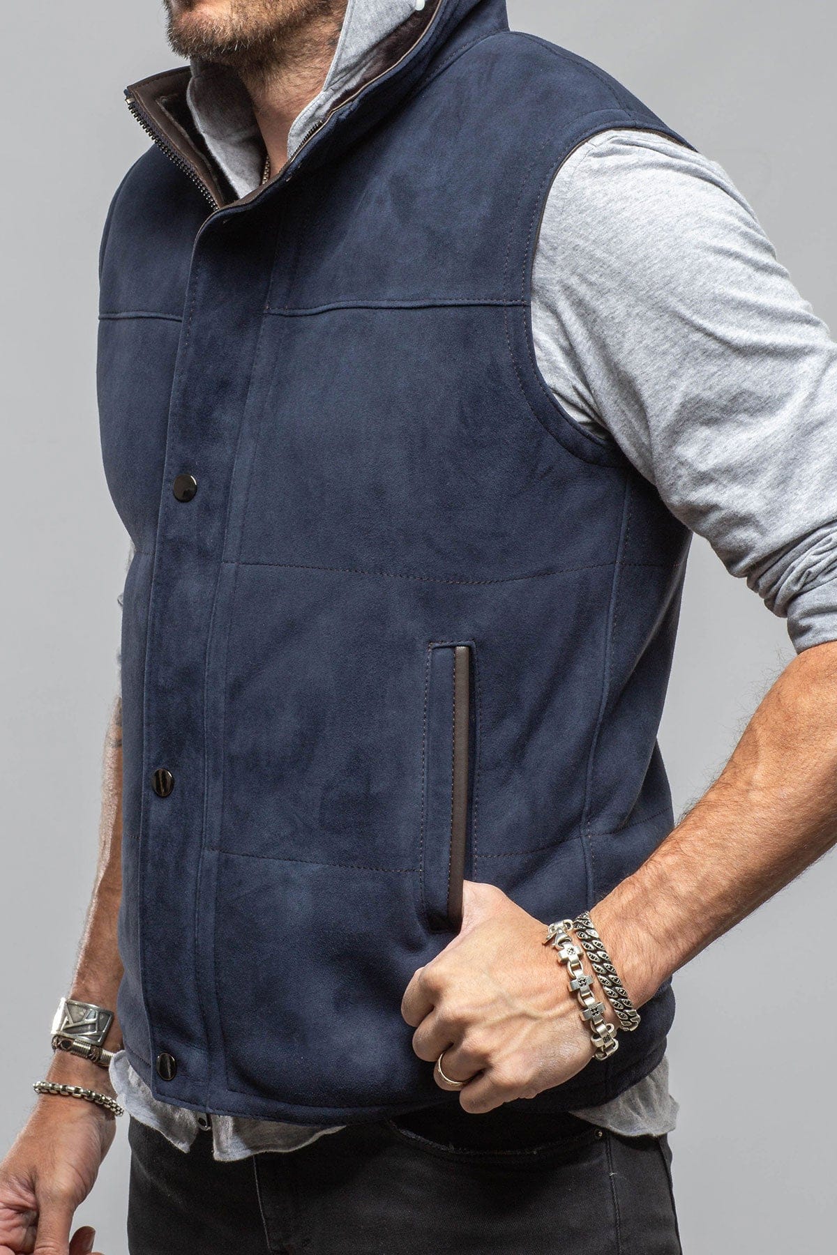 Axel's Florence Collection Salish Shearling Vest In Navy Mens - Outerwear - Shearling