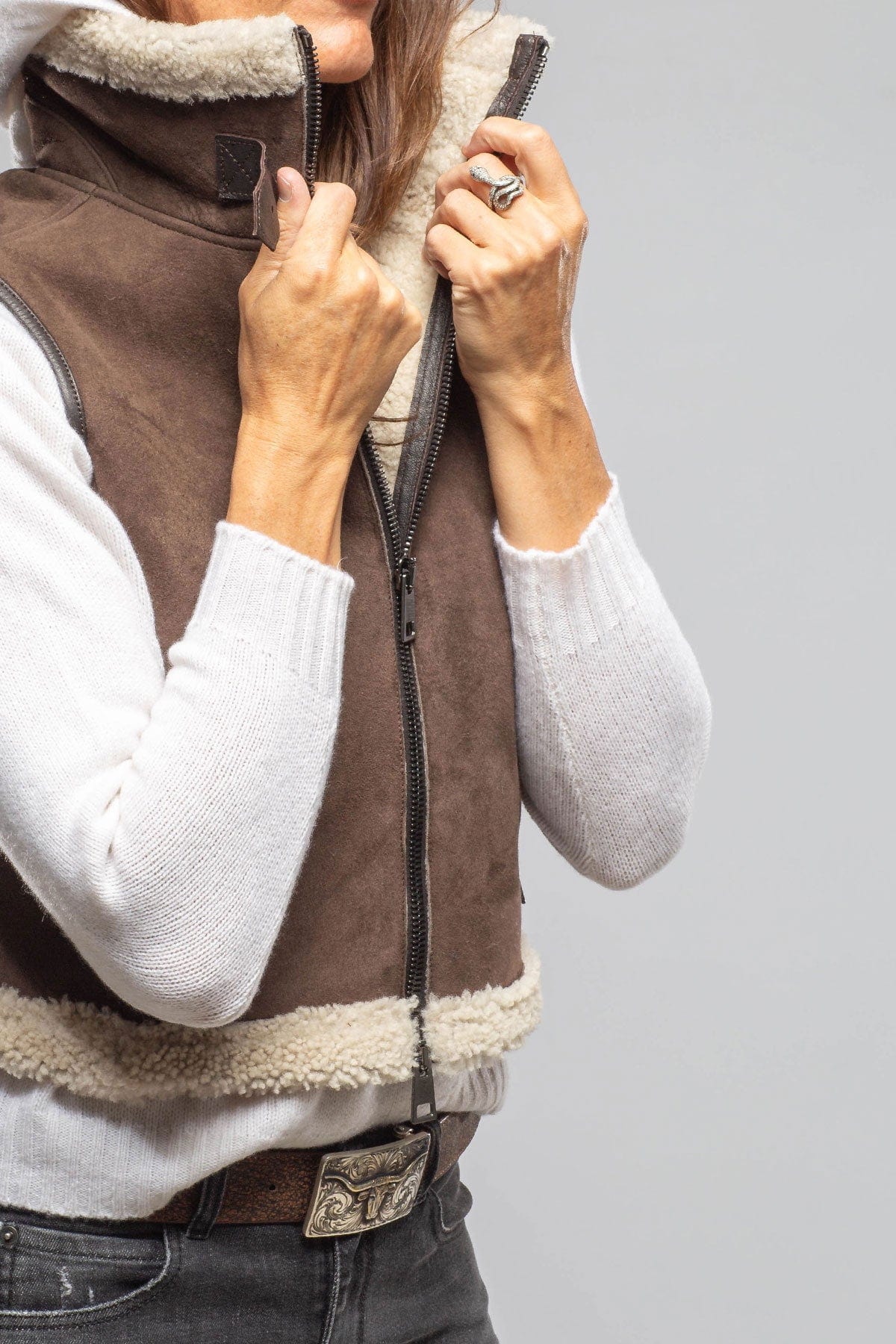 Ursula Cropped Shearling Vest In Chocolate - AXEL'S