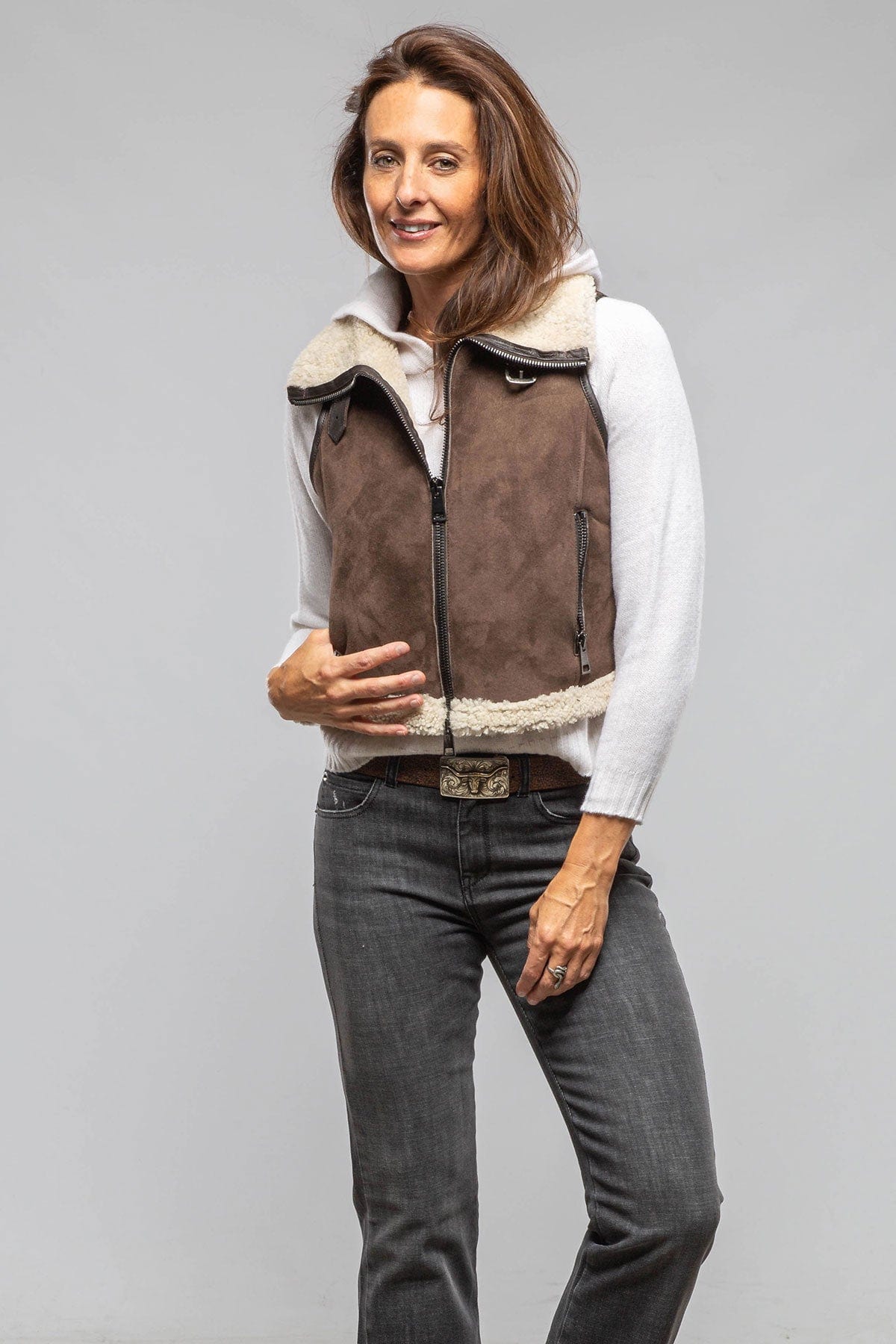 Ursula Cropped Shearling Vest In Chocolate - AXEL'S