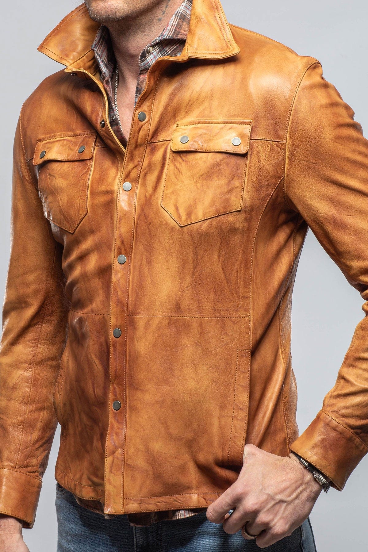 Axel's Renegade Tame Leather Shirt In Antique Brown | Mens - Outerwear - Leather