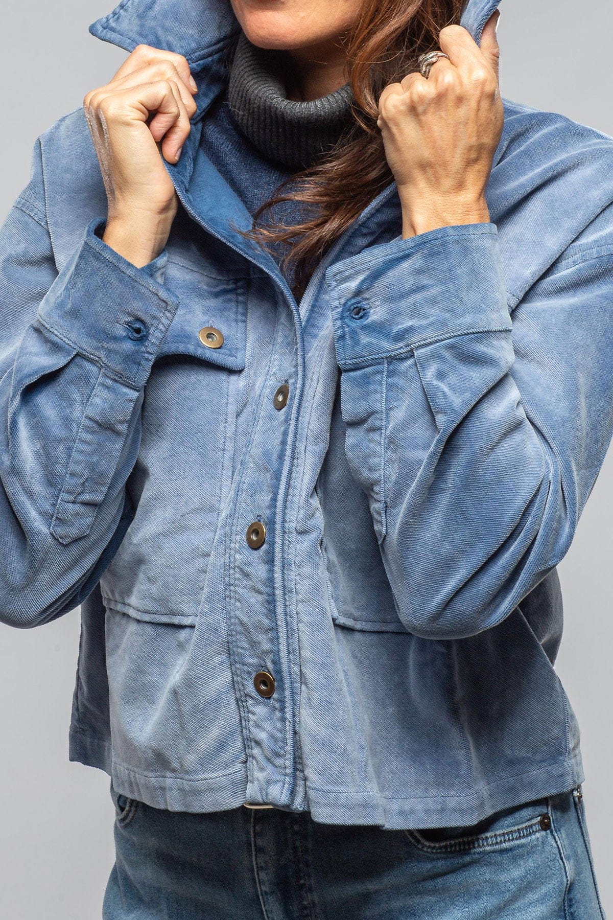 Axel's Premium Denim Betel Short Moleskin Jacket In Denim Ladies - Outerwear - Lightweight