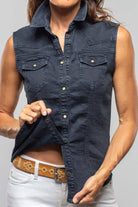 June Sleeveless Linen-Cotton Snap Shirt In Navy - AXEL'S