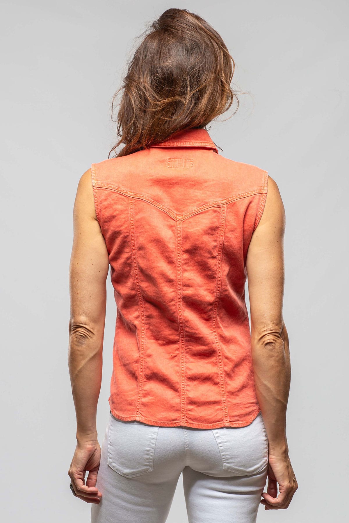 Axel's Premium Denim | June Sleeveless Linen-Cotton Snap Shirt In