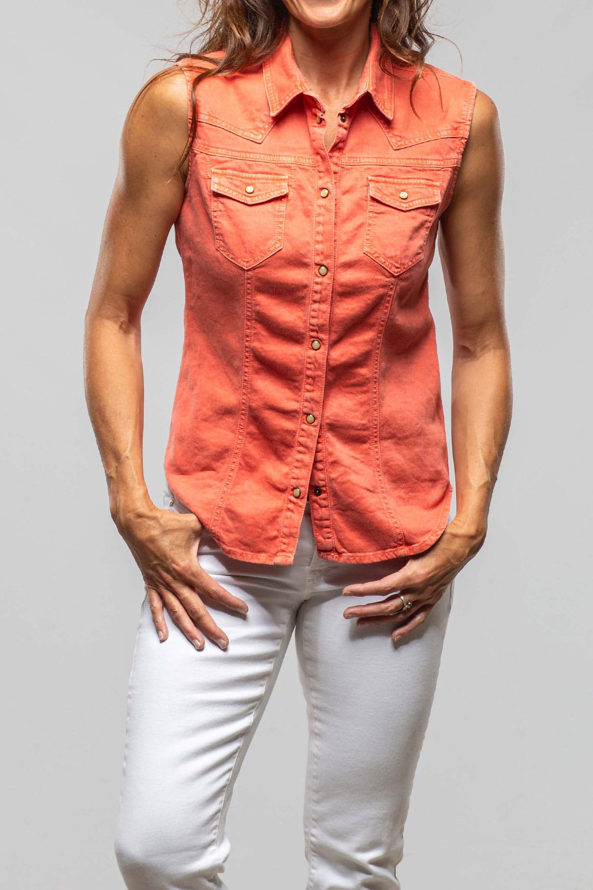 June Sleeveless Linen-Cotton Snap Shirt In Tomato - AXEL'S