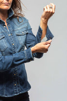 Maddi Fitted Western Shirt in Mid Dark Blue - AXEL'S