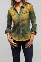 Maddi Fitted Western Snap Shirt In Marigold - AXEL'S