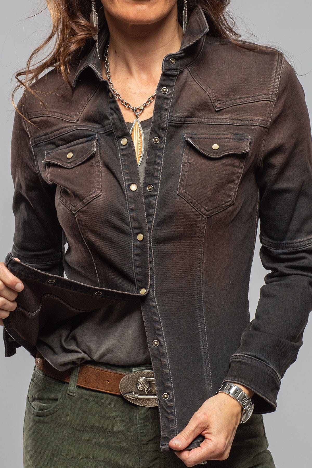 Maddi Fitted Western Snap Shirt In Wenge Over Dye - AXEL'S