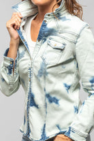 Maddi Fitted Western Snap Shirt In White Over Dye - AXEL'S