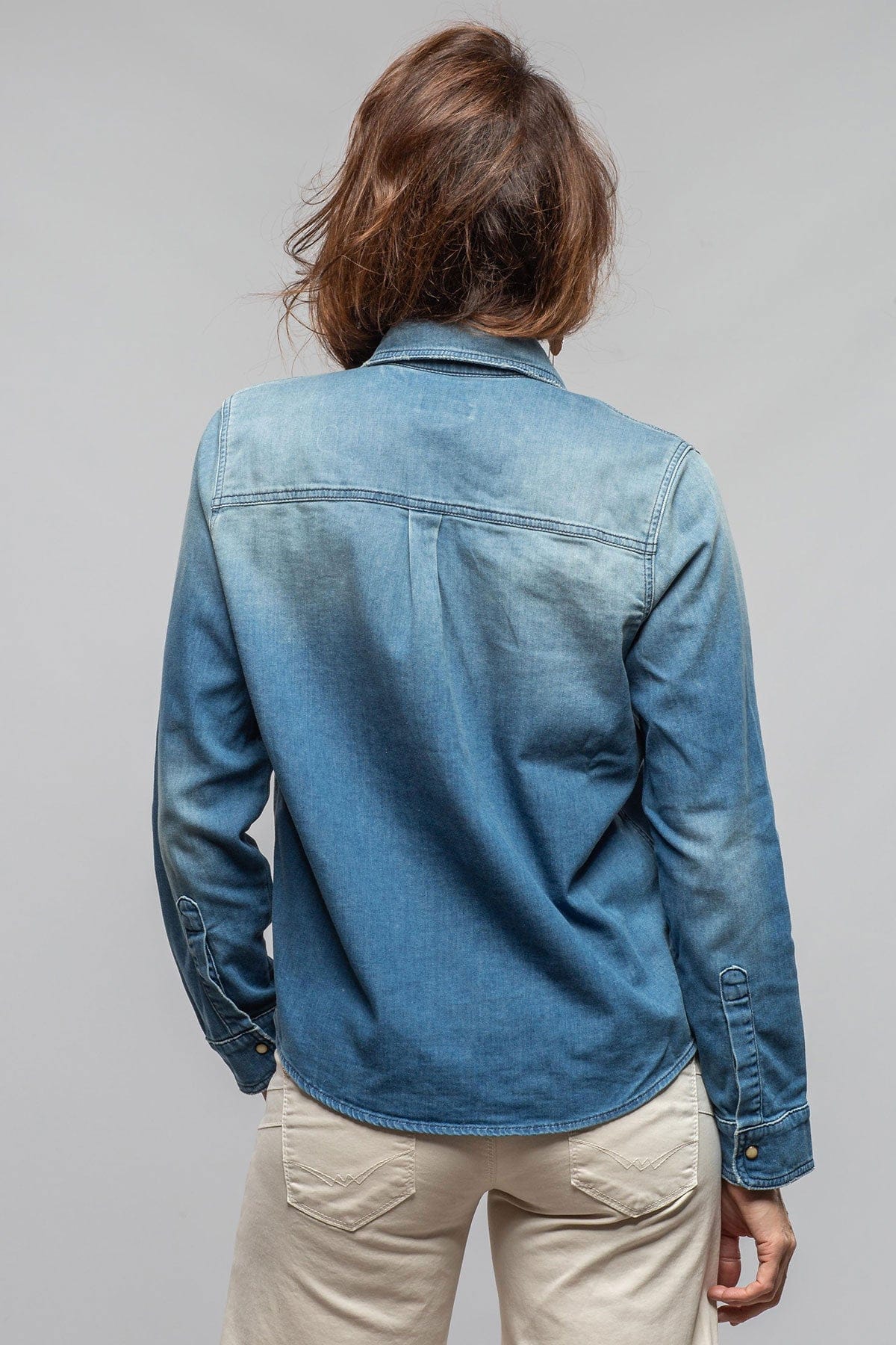 Axel's Premium Denim Ricky Western Chambray Shirt In Light Blue Ladies - Snap Shirts