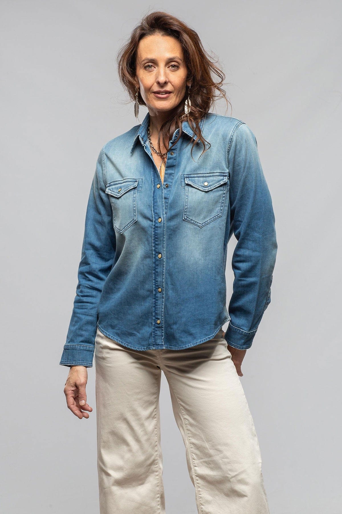 Axel's Premium Denim Ricky Western Chambray Shirt In Light Blue Ladies - Snap Shirts