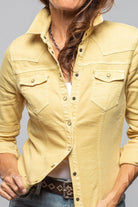 Axel's Premium Denim Yarmony Linen-Cotton Snap Shirt In Limone Ladies - Snap Shirts