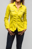 Axel's Premium Denim Yarmony Linen-Cotton Snap Shirt In Limone | Ladies - Snap Shirts
