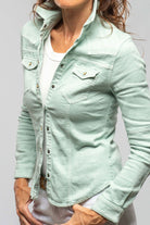 Yarmony Linen-Cotton Snap Shirt In Spearmint - AXEL'S