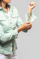 Yarmony Linen-Cotton Snap Shirt In Spearmint - AXEL'S