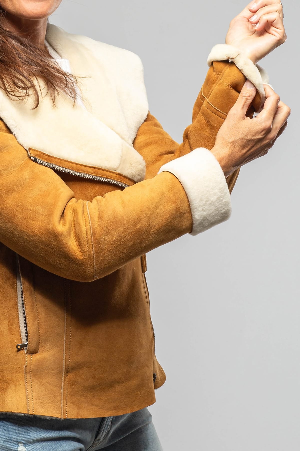 Axel's Renegade by Garrett Lingon Short Side Zip Hooded Shearling In Cognac Ladies - Outerwear - Shearling