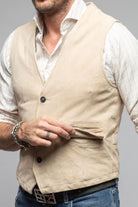 Axel's Renegade by Garrett Marlon Suede Vest In Natural Mens - Outerwear - Leather