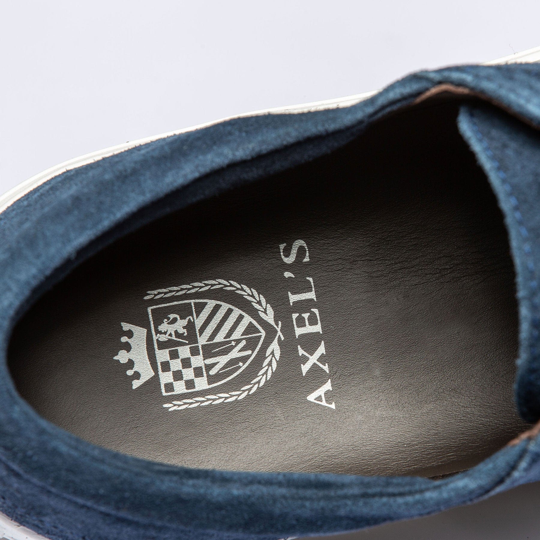 Salina Suede Sneaker Navy - AXEL'S