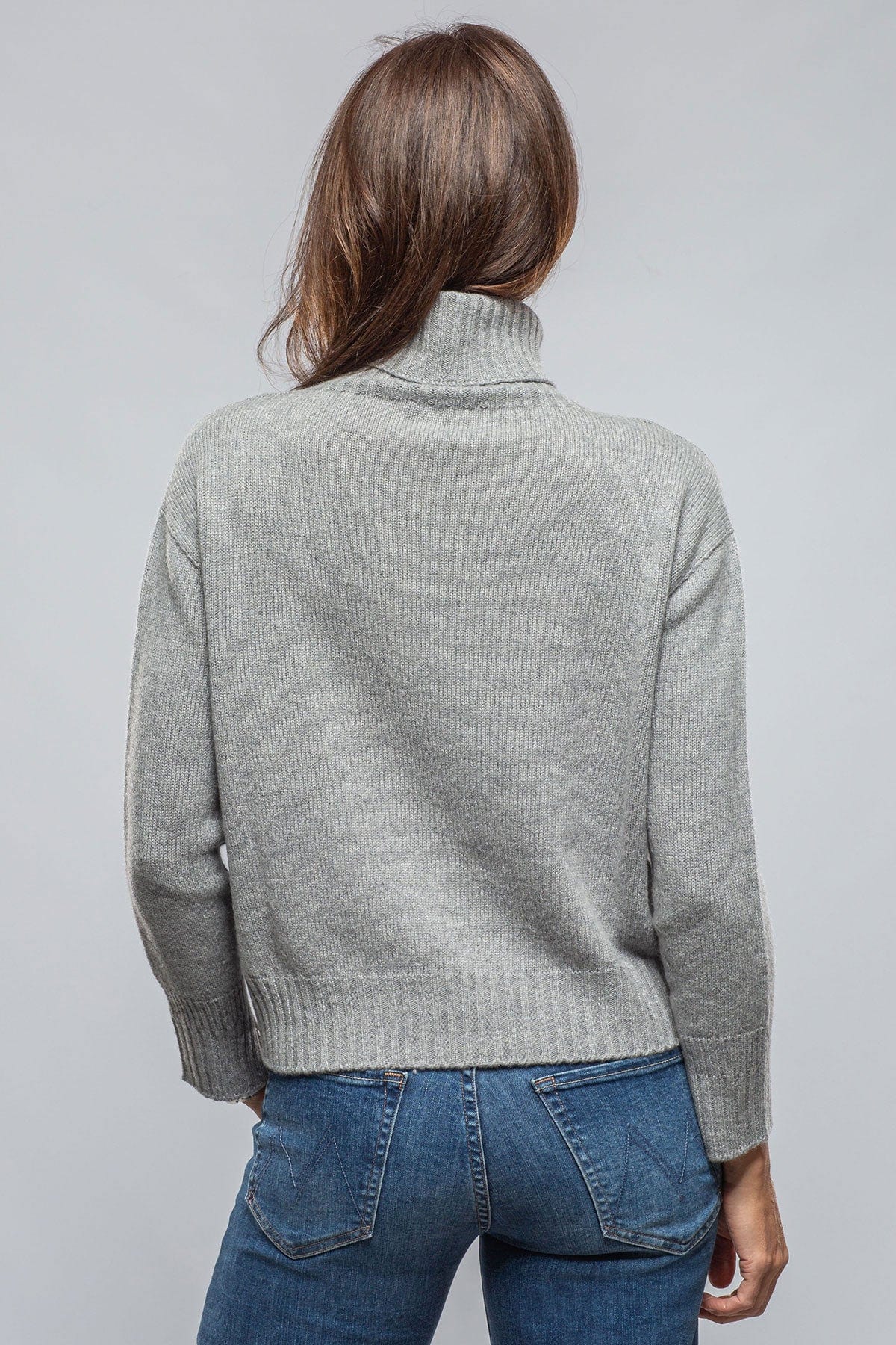 Favi Turtleneck Sweater In Grigio - AXEL'S