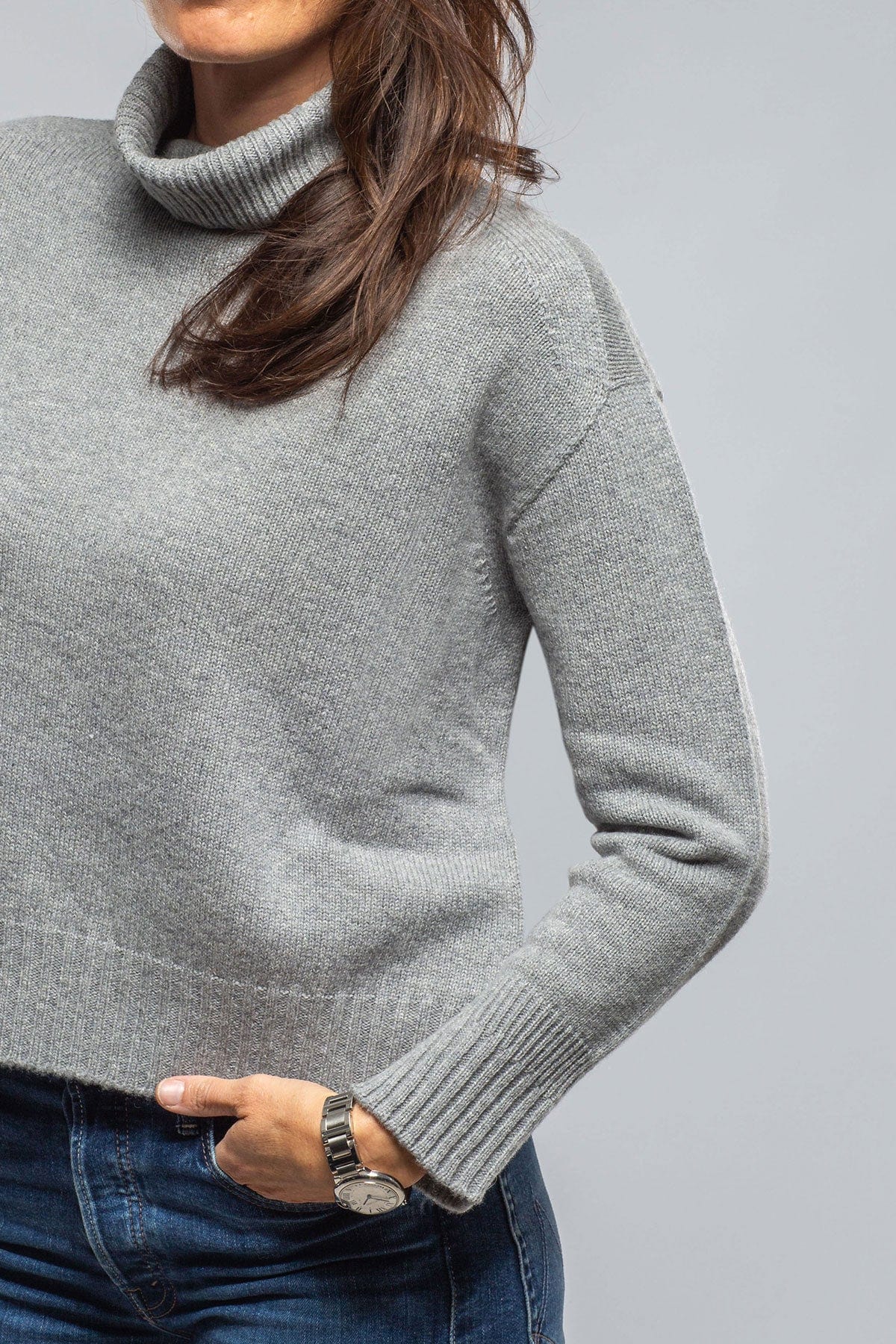 Favi Turtleneck Sweater In Grigio - AXEL'S