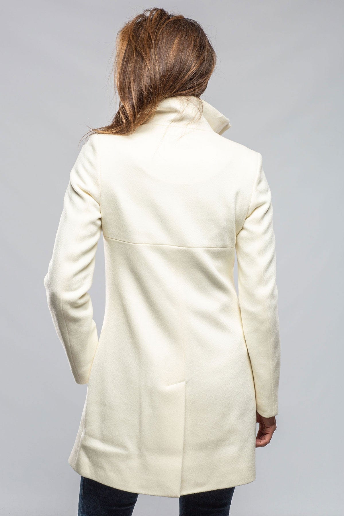 Lili Virgin Wool Coat In White - AXEL'S