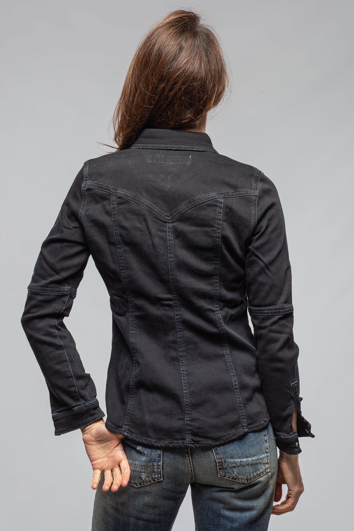 Axel's Premium Denim Maddi Fitted Western Snap Shirt In Nero | Ladies - Tops