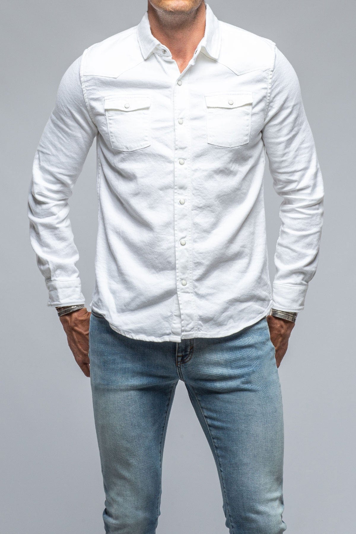 Sullivan Linen Cotton Snap Shirt In White - AXEL'S