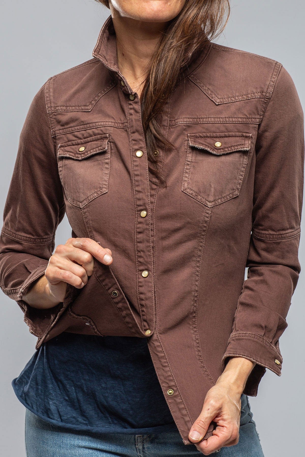 Axel's Premium Denim Sweetwater Denim Shirt In Mogano | Ladies - Tops