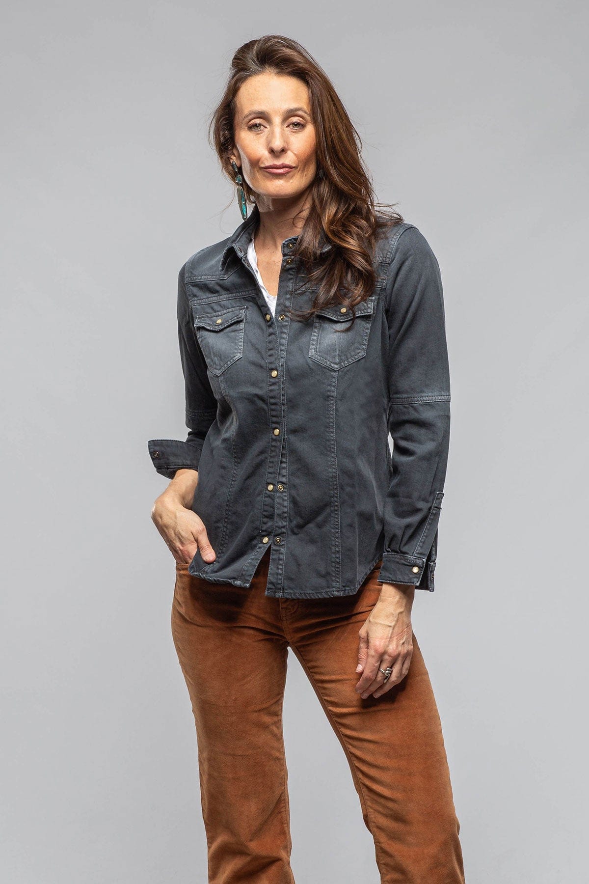 Sweetwater Denim Snap Shirt In Anthracite - AXEL'S