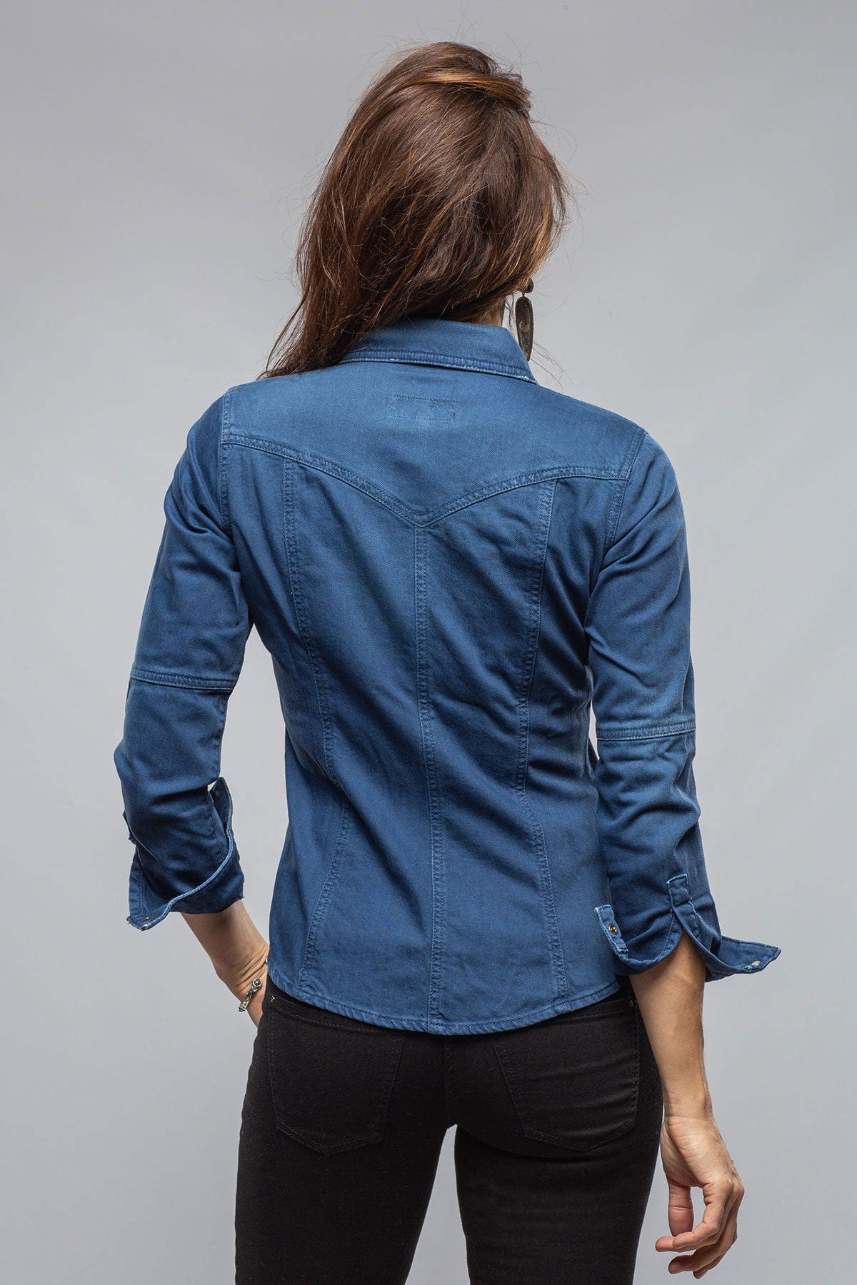 Axel's Premium Denim Sweetwater Denim Snap Shirt In Indaco