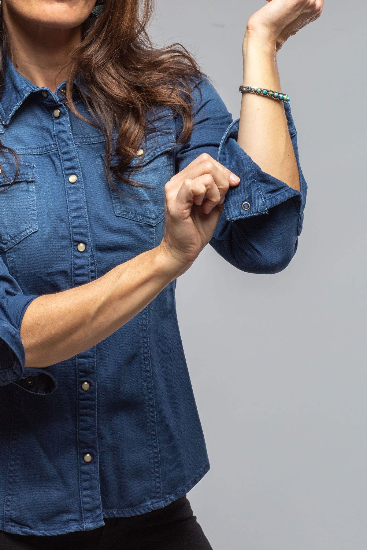 Axel's Premium Denim Sweetwater Denim Snap Shirt In Indaco