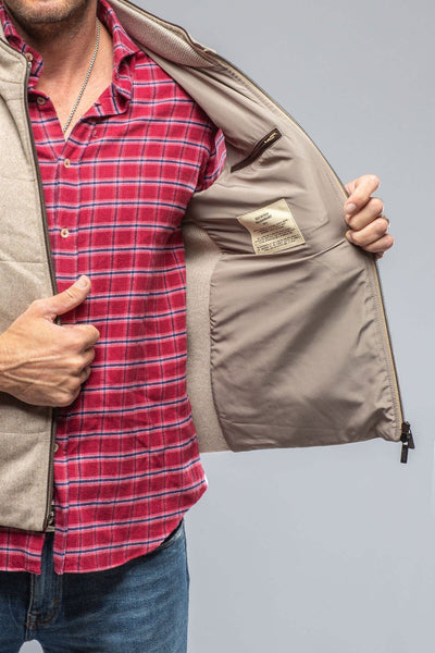 Alba Cashmere Vest In Beige - AXEL'S